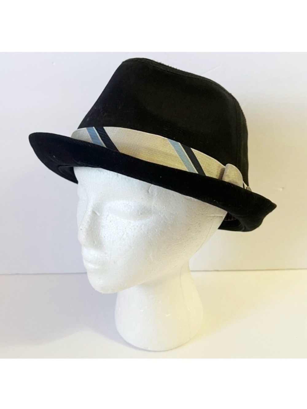 Goorin Bros Fedora Hat Black Banded Lined Mens Size L Downey Trilby Classic